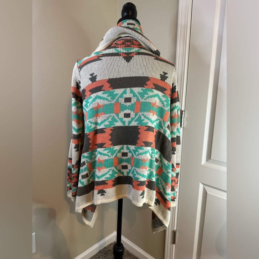 Alice Moon Size Small Aztec pattern Cardigan - Picture 3 of 5